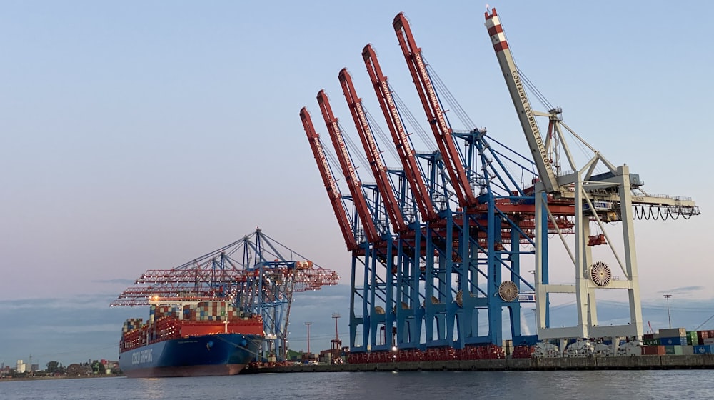 Cargo ship carrying containers at sea